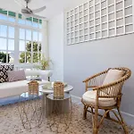Genteel Plaza Del Teatro Apartment *